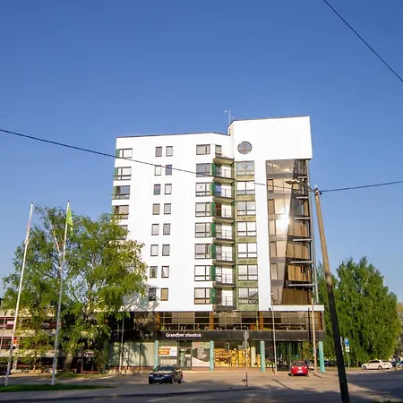 Fortuuna City View Apartment Tartu Esterno foto